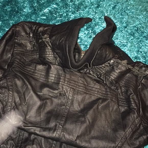 GUESS faux leather jacket - Picture 4 of 9